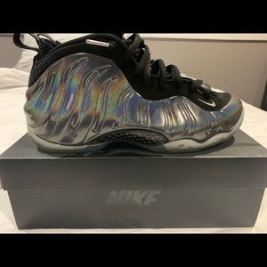 Mens Nike hologram foamposite size 10